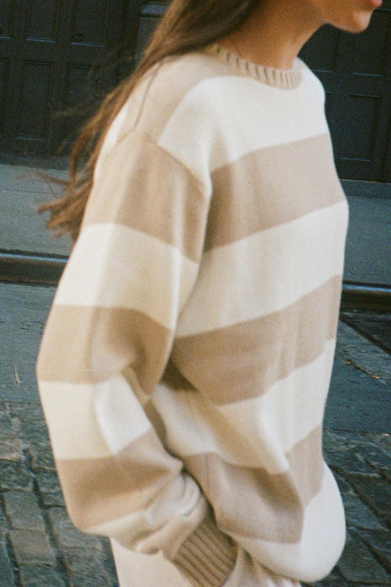 Brandy Melville Women Latte Ivory Stripes Sweaters Brianna Cotton Thick Stripe Sweater