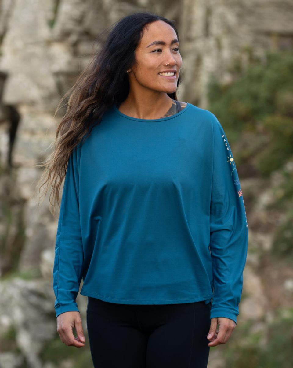 Passenger Clothing Hatha Recycled Active Top Proven Corsair Blue Activewear Women - 2