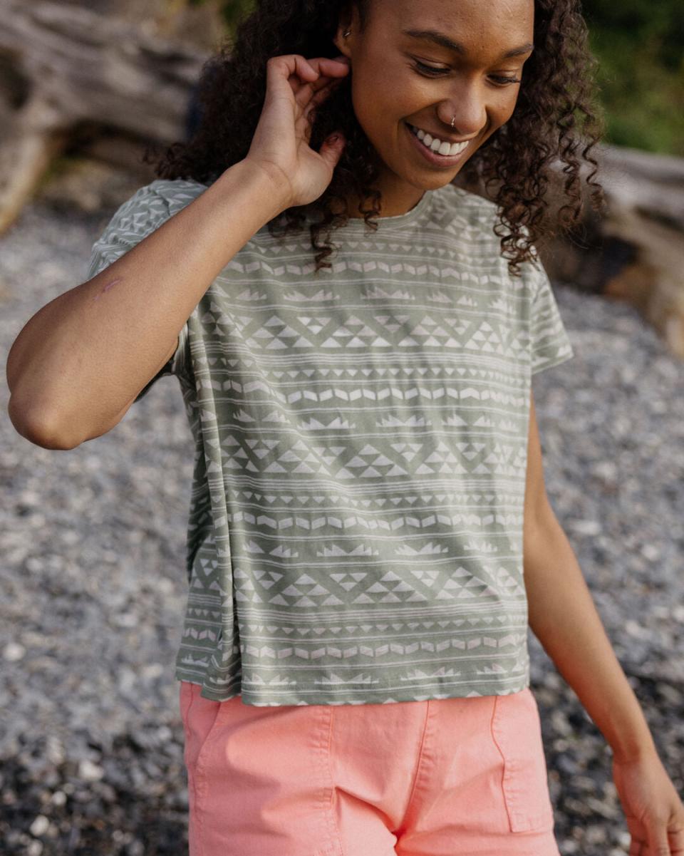 Kirra Recycled Devore T Passenger Clothing Fashionable Pistachio Women Tops & T-Shirts
