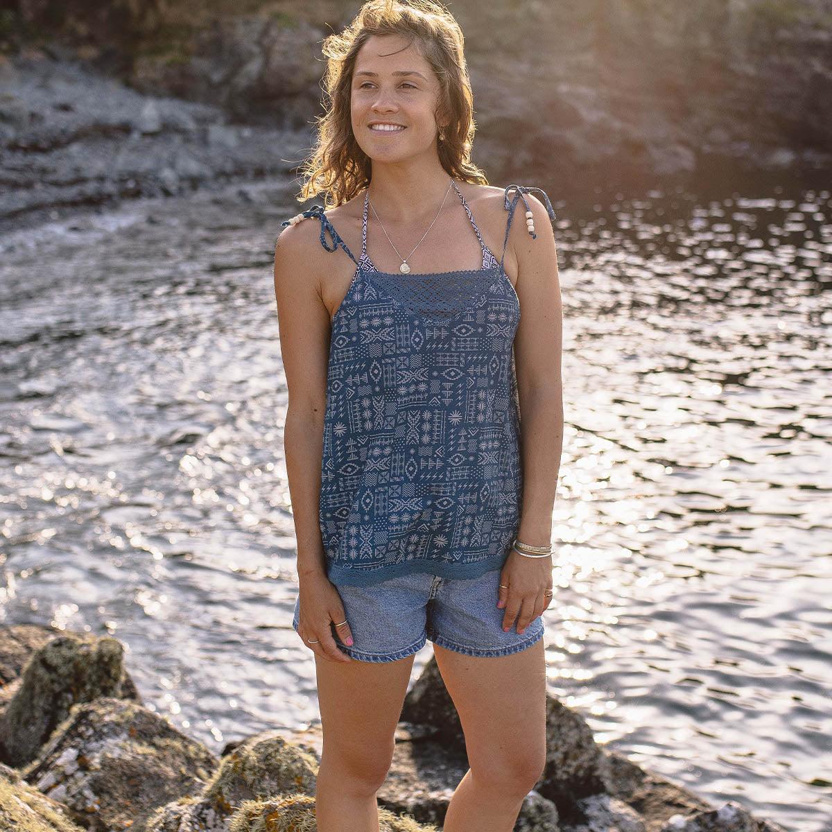 Cascade Cami Unique Passenger Clothing Women Tops & T-Shirts Blue Coral Geo Tile