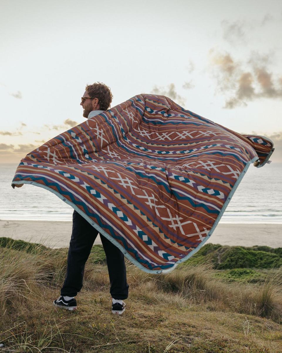 Passenger Clothing Ginger Paddle Geo Closeout Nomadic Recycled Sherpa Blanket Blankets Women