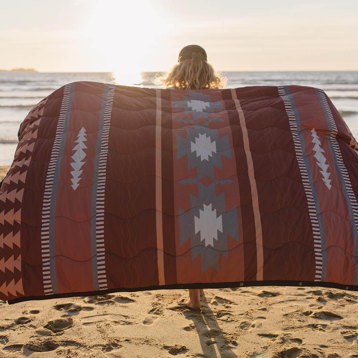 Women Money-Saving Blankets Picante Pattern Passenger Clothing Nomadic Recycled Towel Blanket