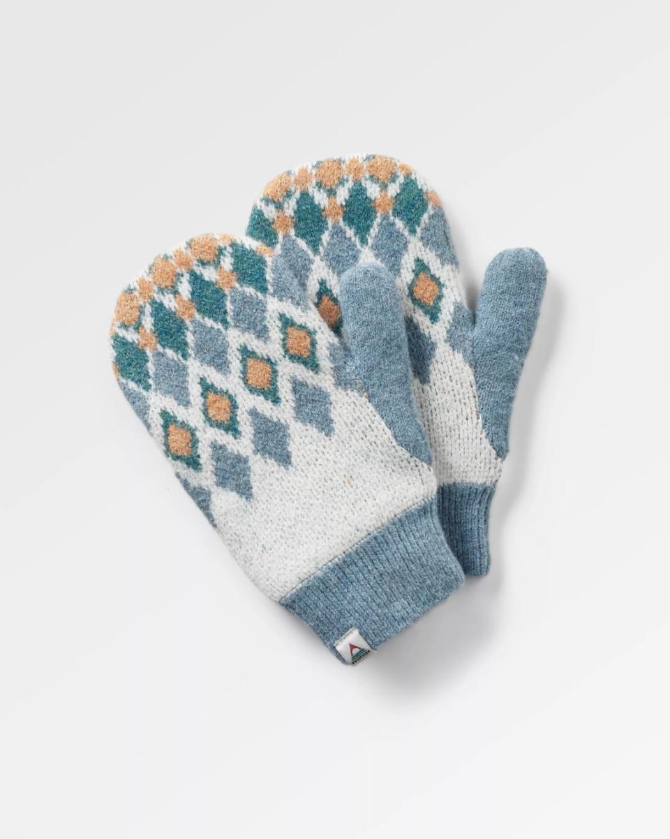 Women Wave Recycled Fleece Lined Mittens Trusted Gloves Vintage White Passenger Clothing