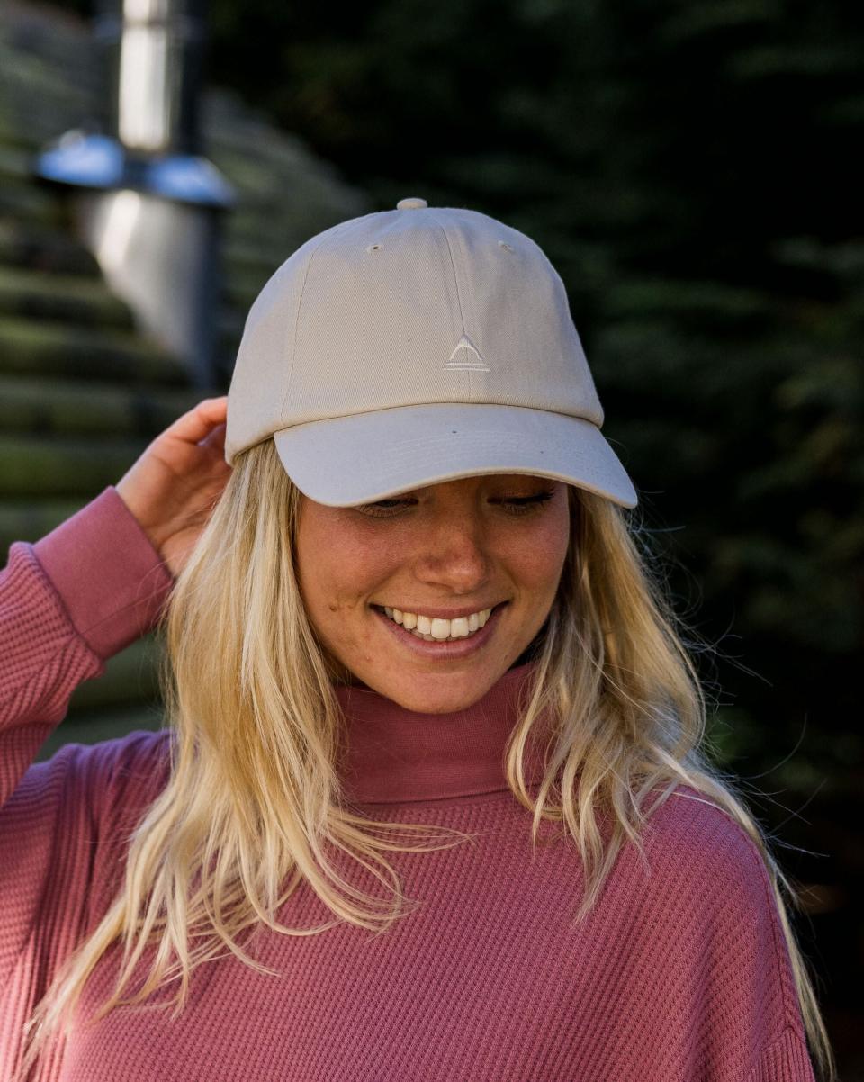Women Fade Recycled Cotton Low Profile 6 Panel Cap Caps & Hats Passenger Clothing Vintage White Now - 1