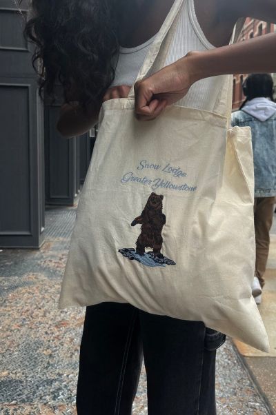 Ivory Women Snow Lodge Greater Yellowstone Bear Tote Bag Brandy Melville Bags & Backpacks